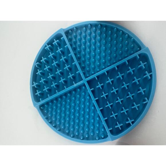 Kong Dog Toys Lick Mat Treats Enrichment Activities Red Hollow Play Puppy - Picture 3 of 5